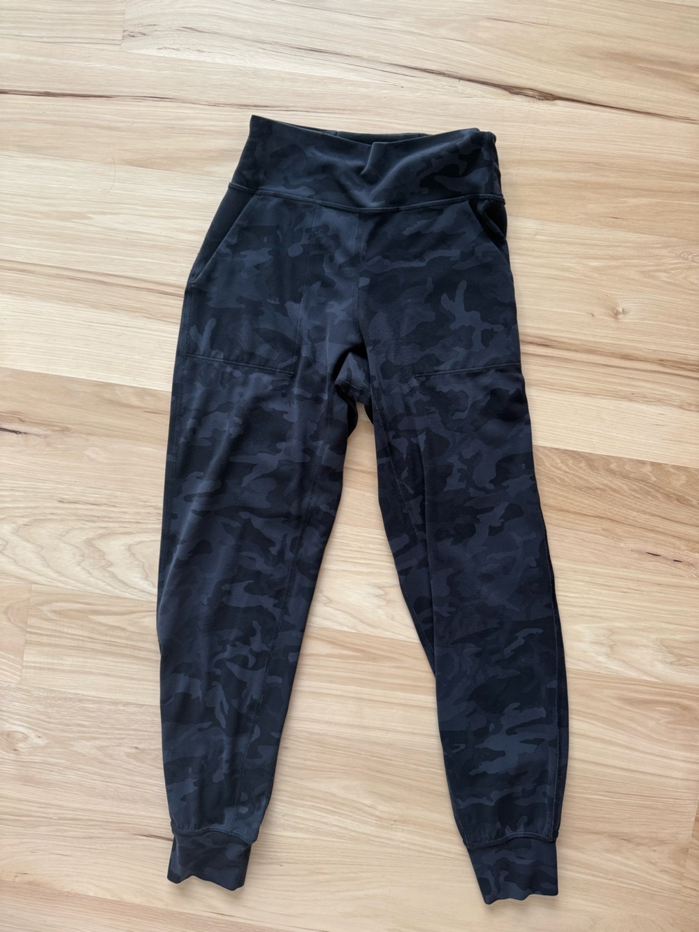 Lululemon Women’s Align Jogger 28”